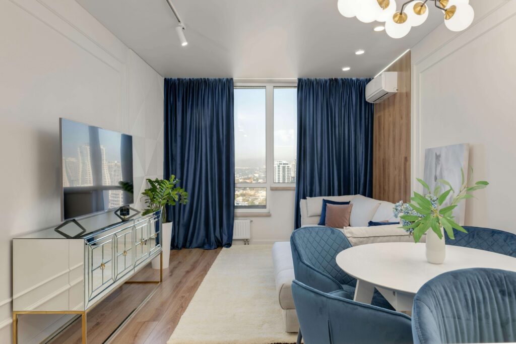 modern costal home decor with blue accesories